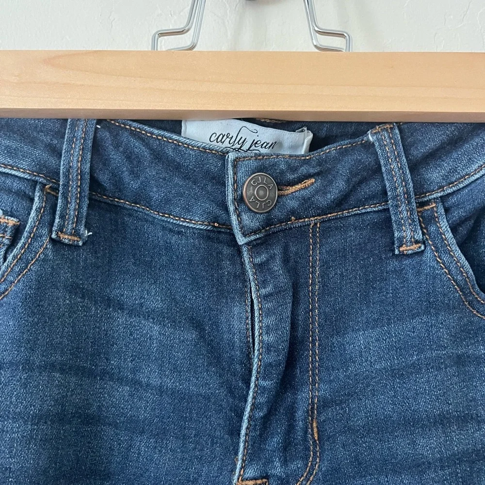 Carly Jean Bailey Jeans - Picture 5 of 7